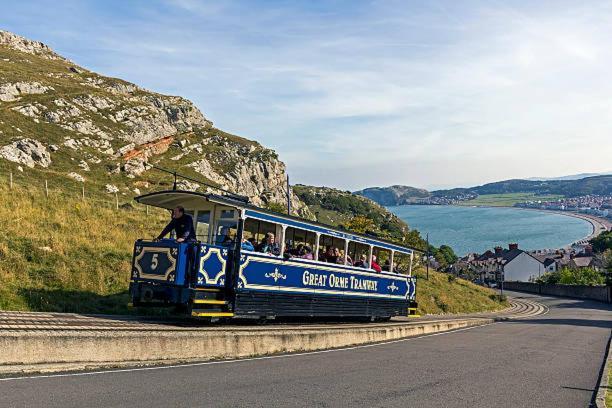 Bodlondeb Castle Bed & Breakfast { Central Llandudno} Bagian luar foto